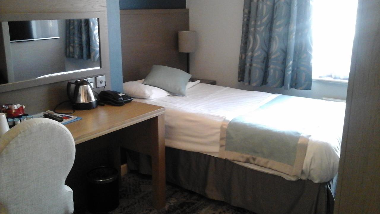 The Portland Hotel Wetherspoon Chesterfield Eksteriør billede